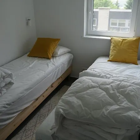 Apartment Triplex 244 